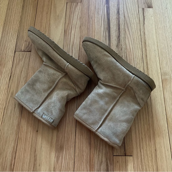 GUC Vintage Delias Aspen Shorti suede sherpa lined booties. UggSand  Size 8. - Picture 2 of 11